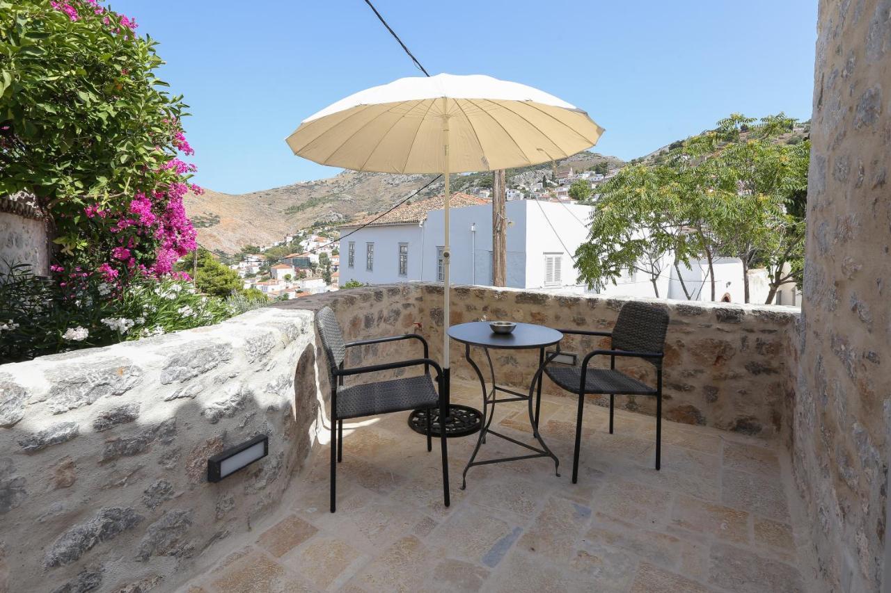 La Maison De Marie Geraldine Hydra  Bagian luar foto